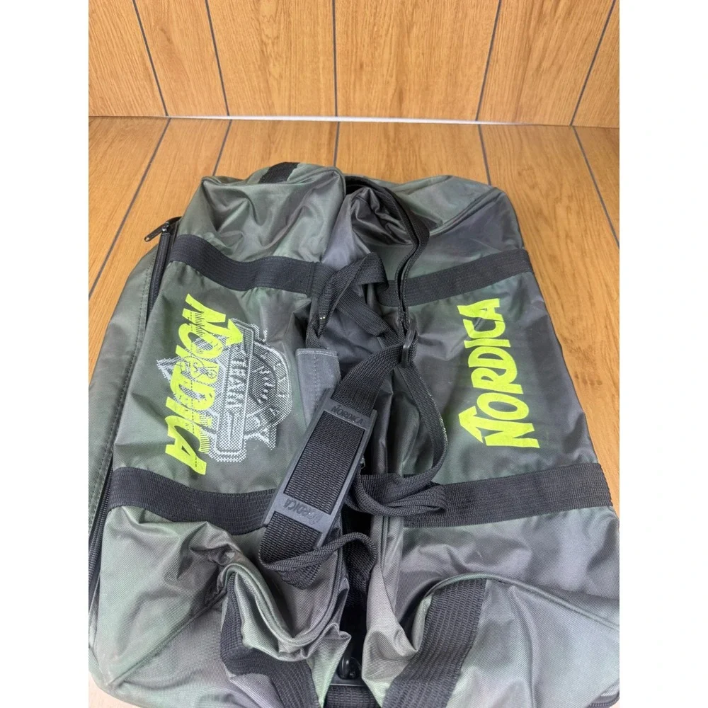 Vintage Team Nordica Duffel Bag Green Black Sports Gym Travel‎ Weekender Bag